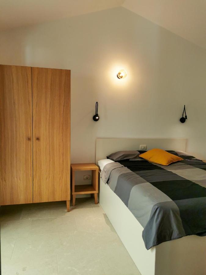 Luna Di Rose Appartement Portorož Buitenkant foto